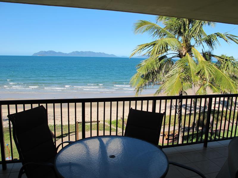 Rose Bay Resort Боуен Екстериор снимка