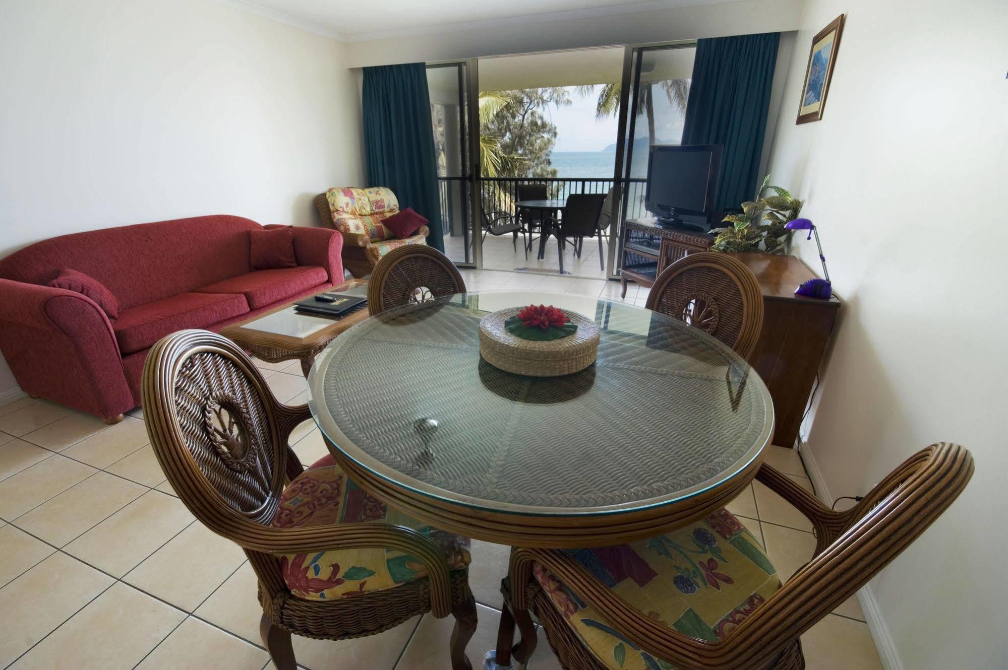 Rose Bay Resort Боуен Екстериор снимка