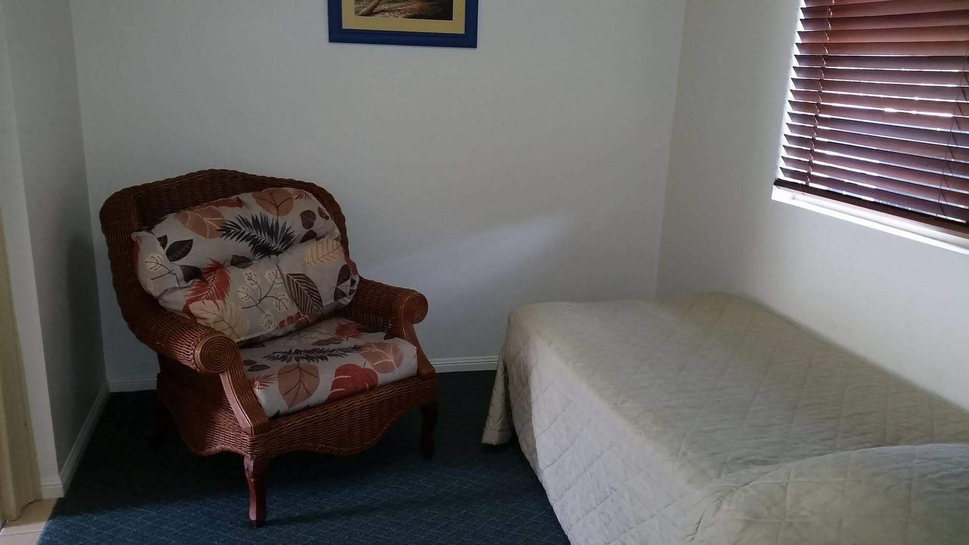 Rose Bay Resort Боуен Екстериор снимка