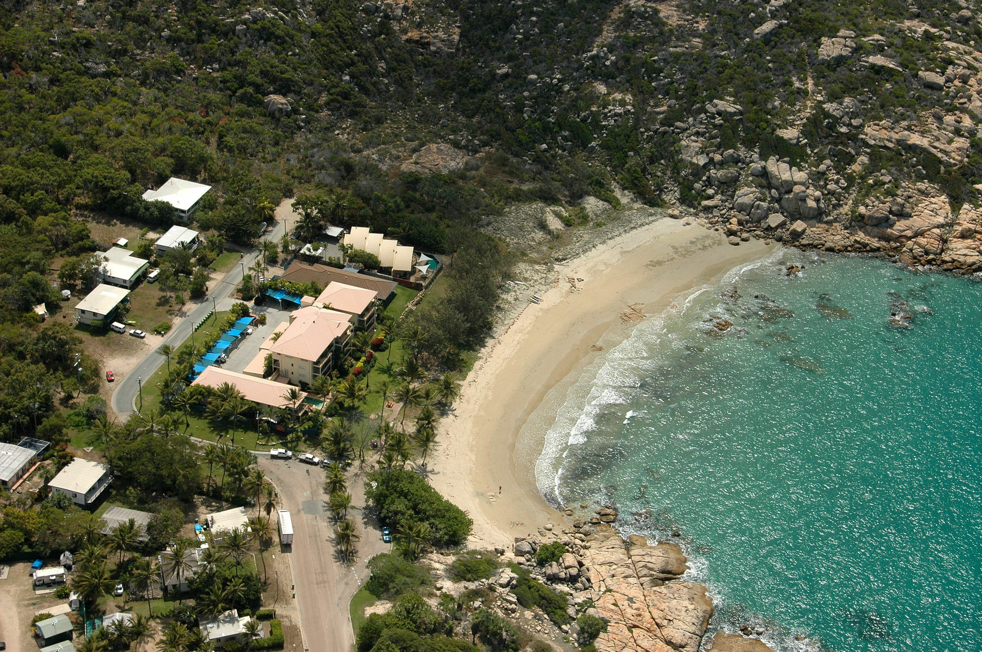 Rose Bay Resort Боуен Екстериор снимка